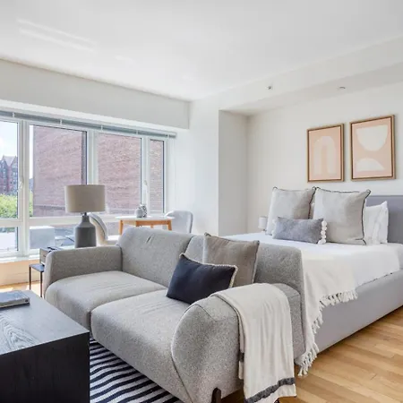 Back Bay Studio W Gym Nr Newbury St Bos-459